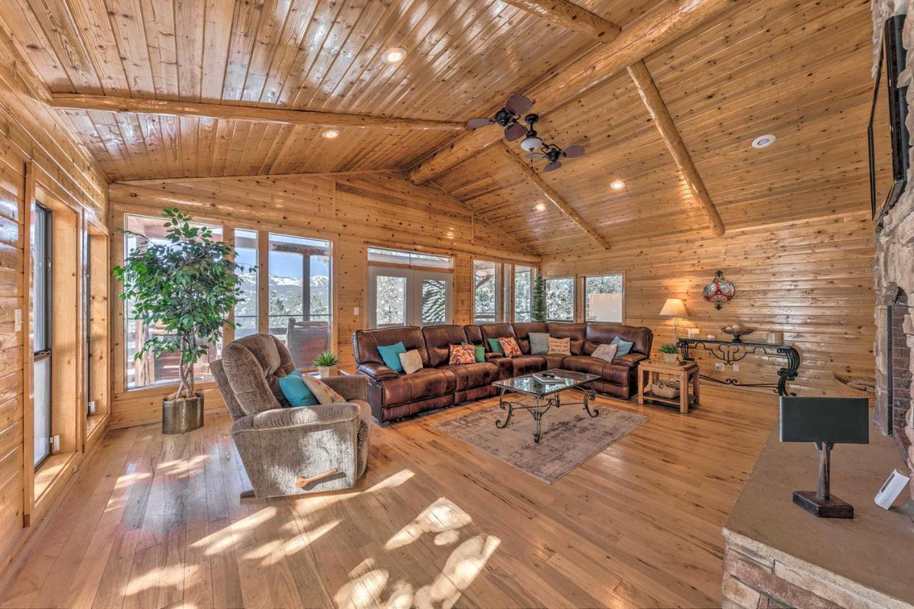 Spacious Ruidoso Home With Hot Tub And Fireplaces Εξωτερικό φωτογραφία